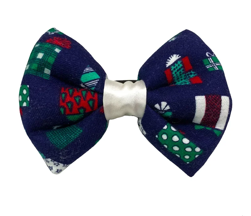 - Pregnant cat delivery room warming boxDog Bow Tie: Winter Gifts Bow for Pets