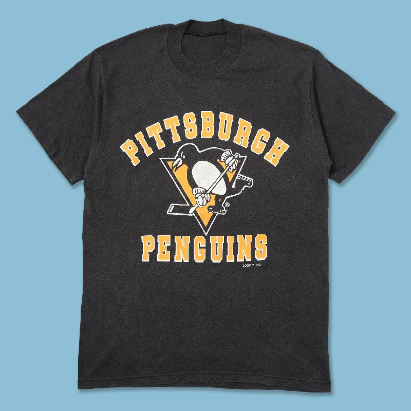 - Remote interactive pet feederVintage Pittsburgh Penguins T-Shirt XLarge