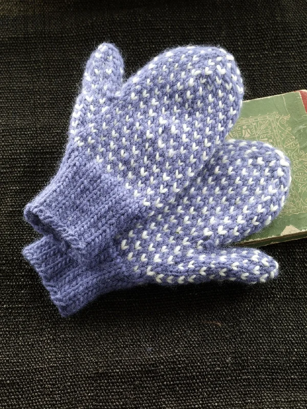 - Custom pet birthday cakeNordic Mittens (Knit)