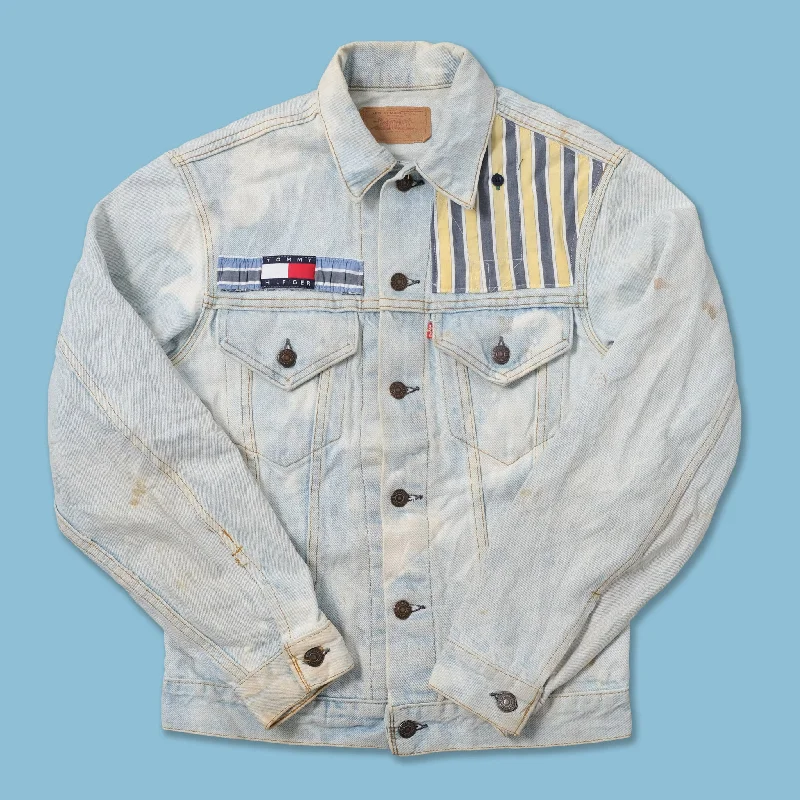 -Anti-scratch scratching board AND cat bed in oneTommy Hilfiger x Levis Denim Jacket Small -Anti-scratch scratching board AND cat bed in oneTommy Hilfiger x Levis Denim Jacket Small