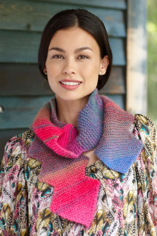- ​​Christmas pet Christmas clothingBrilliant Zig Zag Scarf Pattern (Knit) - Version 3
