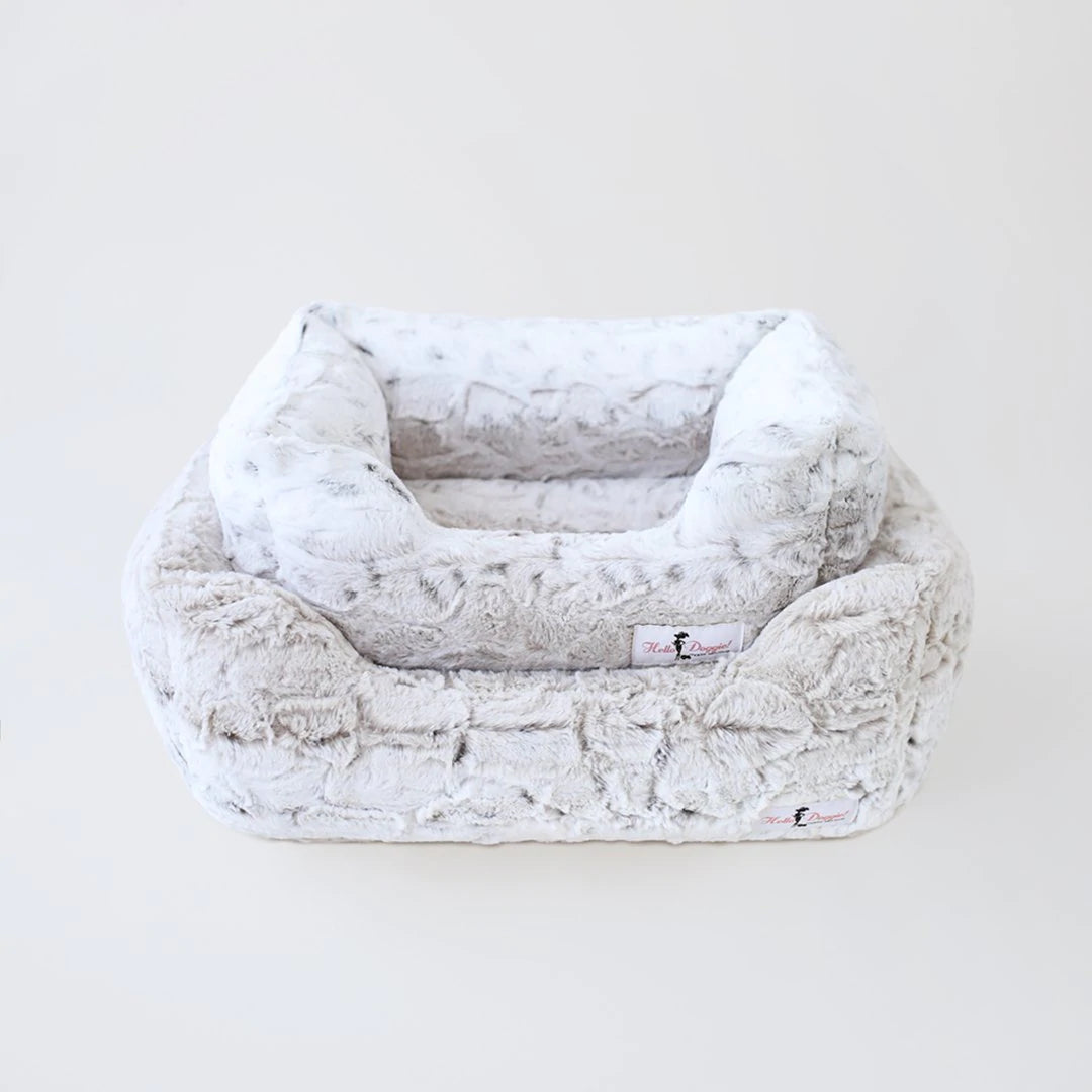 Pet summer light clothesDeluxe Dog Bed: Pearl Lepoard