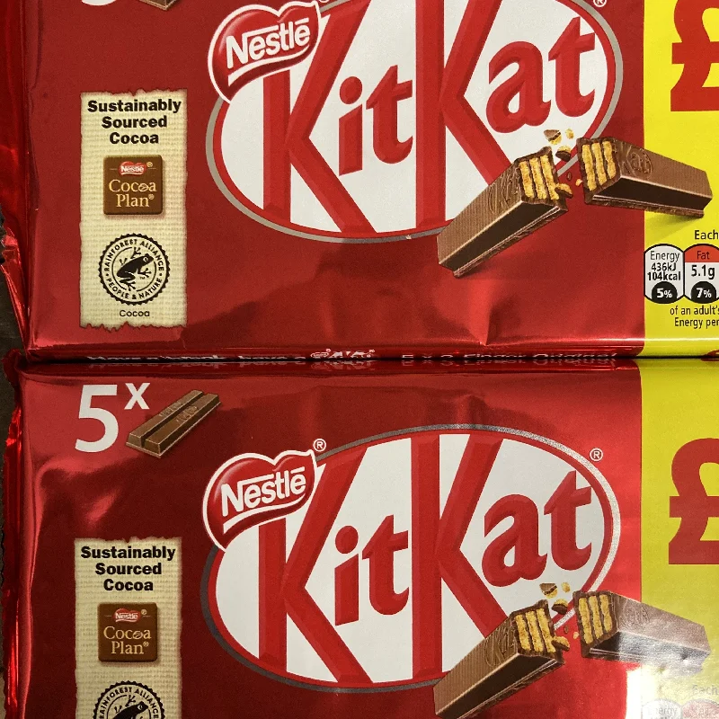  -Anti-scratch sofa protective cover15x KitKat 2 Finger Chocolate Bars (3 Packs of 5 Bars)