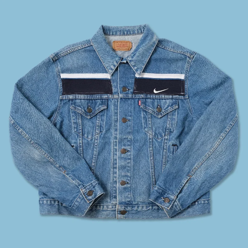 - ​​Christmas pet Christmas clothingNike x Levis Denim Jacket Medium