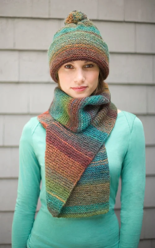 - Parrot climbing and standing wooden frameStriking Hat and Scarf Pattern (Knit) - Version 1 - Parrot climbing and standing wooden frameStriking Hat and Scarf Pattern (Knit) - Version 1
