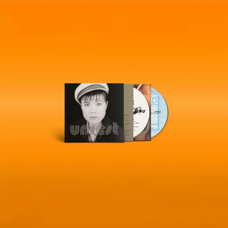 - Pet stroller can be taken on the planePerfect Teeth (30th Anniversary Reissue)