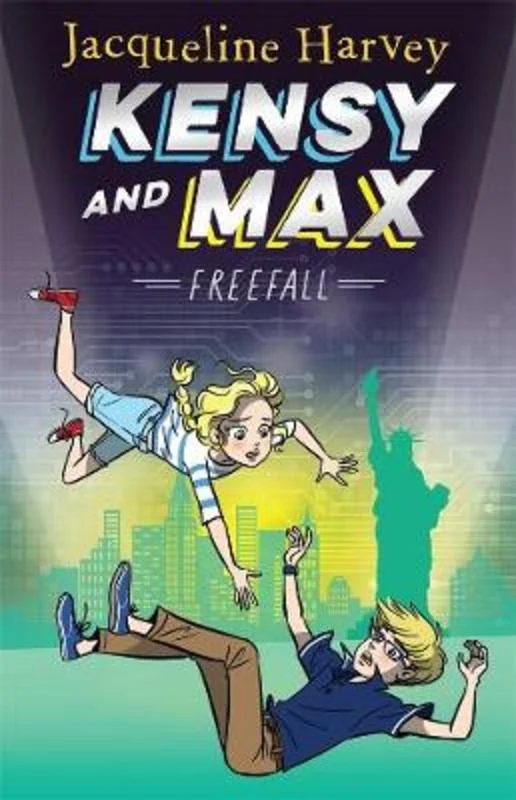 - Foldable and portable cat bagKensy and Max 5: Freefall