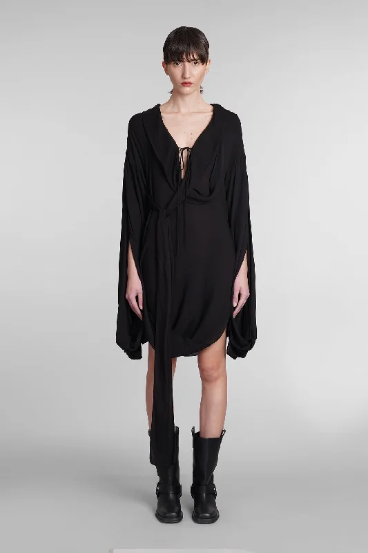 Dress in black viscose