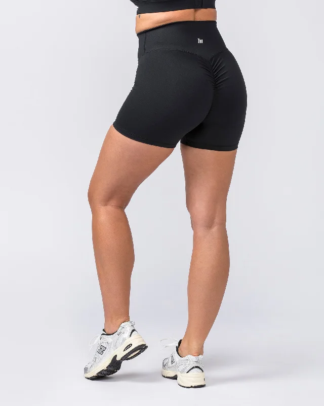 Instinct Scrunch Midway Shorts - Black