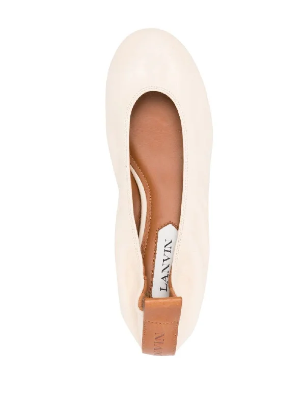 LANVIN Sleek and Sophisticated Leather Ballerina Flat for Women