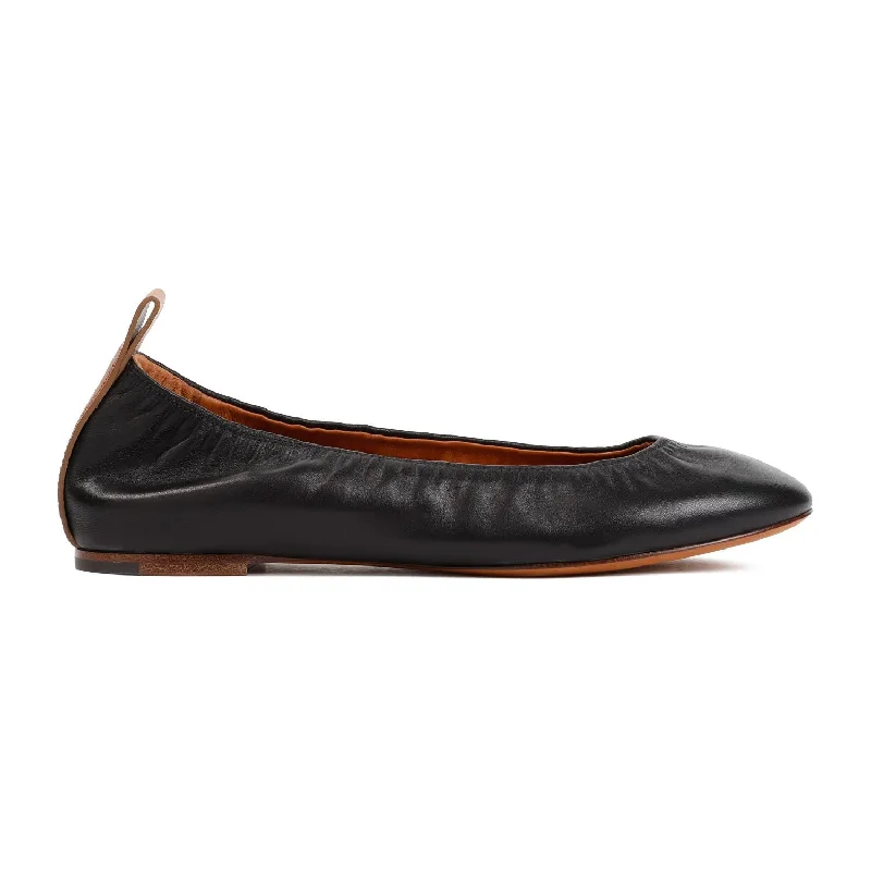 LANVIN Sleek and Sophisticated Leather Ballerina Flat for Women