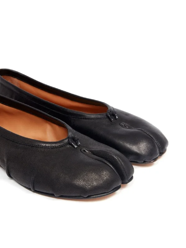 MAISON MARGIELA Black Tabi Leather Ballet Flats for Women